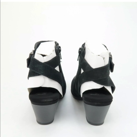 Boc Open Strap Back Ankle Bootie Heel Waxed Suede - Picture 6 of 7